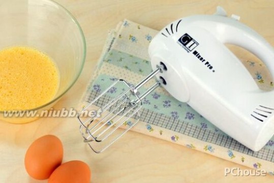 打蛋器怎么用 电动打蛋器的用法详解