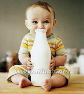 宝宝成长配方奶粉 宝宝喂奶粉9个最常犯的错误，影响孩子发育！