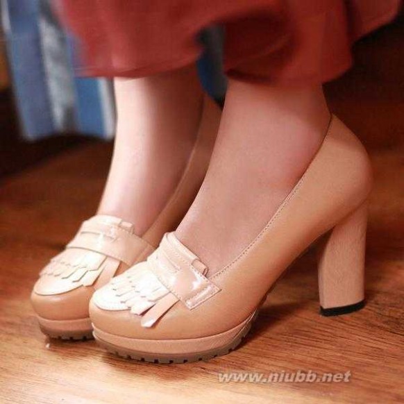时尚单鞋 2013春季女鞋新款:热风时尚单鞋