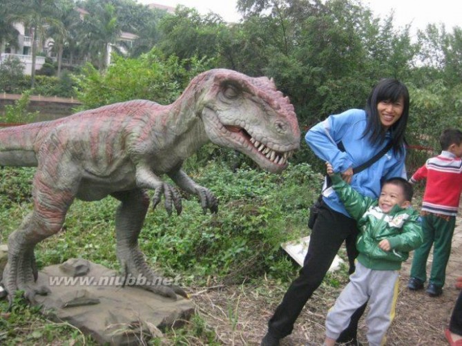 卓旗山 周日：大涌卓旗山公园看恐龙展，见识不少，胆大得很啊!
