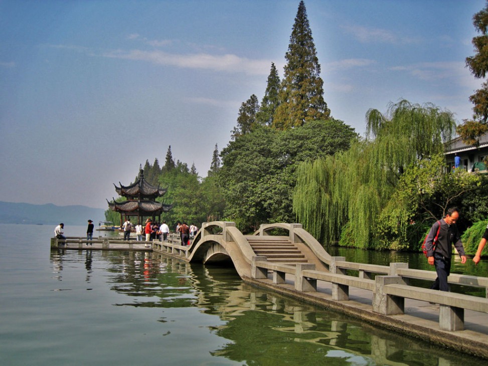 杭州西湖,素有"人间天堂"之美誉,国家5a风景区,世界文化遗产,国家
