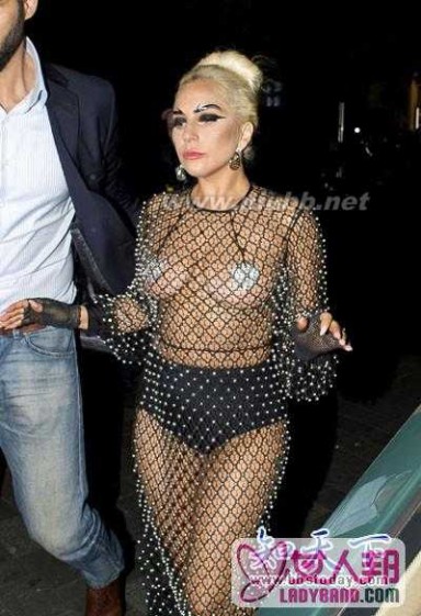 渔网透视装 Lady Gaga的恶心图片有哪些？渔网透视装抢镜