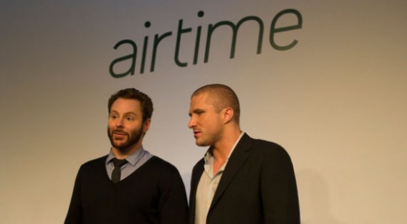 Napster创始人肖恩•帕克(左)和他的创业新项目Airtime