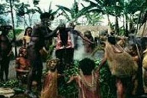 博萨卡 冒死实拍非洲食人部落