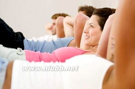 颈椎病的最好锻炼方法 颈椎病的最好锻炼方法 每天按摩耳朵