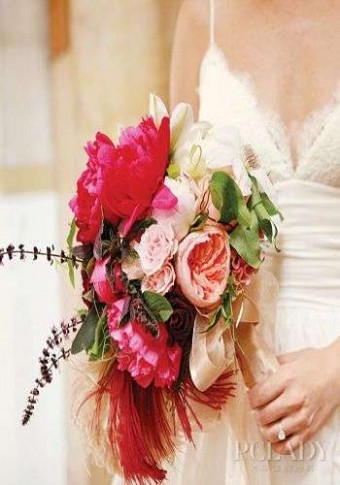 婚礼花束 12种浪漫的牡丹婚礼花束