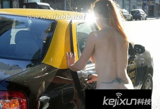 阿根廷第一美女 阿根廷美女脱光衣服在大街闲逛 展示裸体艺术