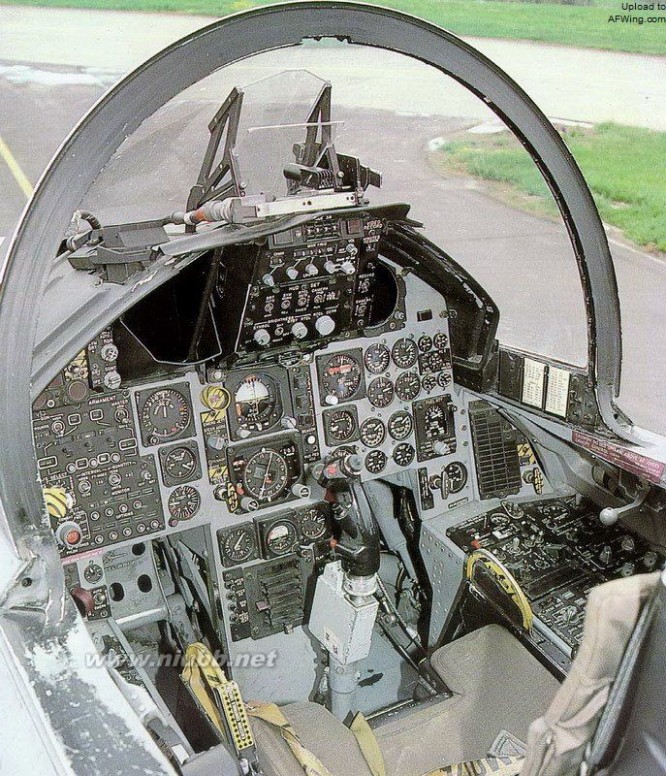 f-15e 攻势制空（二 家族）——麦道F-15“鹰”战斗机