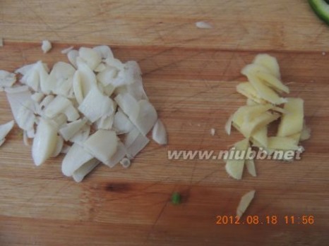 豆芽菜的爱 清炒豆芽菜的做法，清炒豆芽菜怎么做好吃，清炒豆芽菜的家常做法