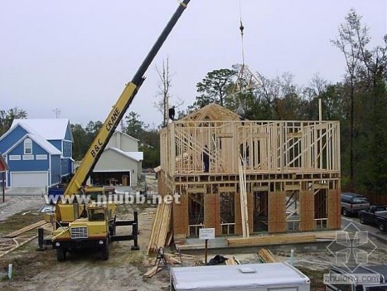 美国轻型木结构别墅住宅建造过程图解7