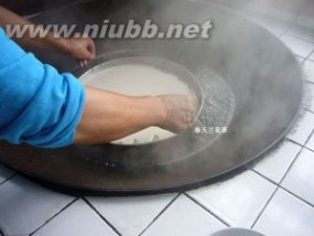 粉皮的做法 烫红薯粉皮的做法，怎么用红薯粉做粉皮