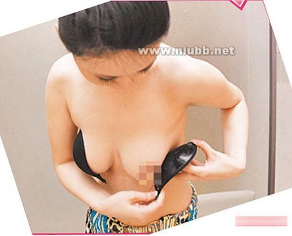 乳贴怎么用 惊！美女亲身裸传乳贴用法