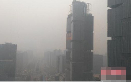 绿城郑州“约谈蓝”后空气再陷重度污染