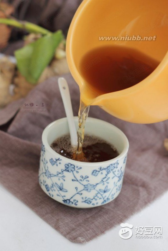 红糖姜汤的做法 红糖姜水的做法，红糖姜水怎么做好吃，红糖姜水的家常做法