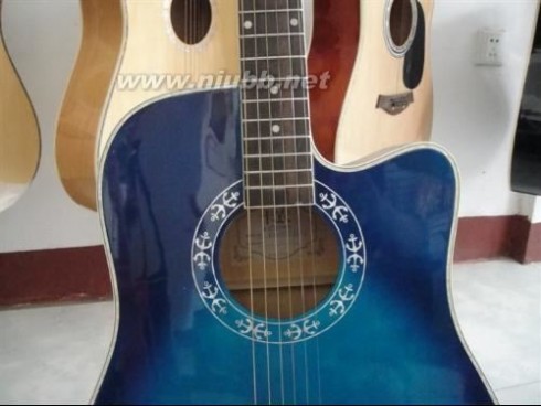 古典吉他价格 吉他的种类有哪些 各种吉他价格