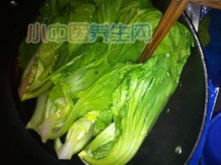 腌制酸菜_怎样腌酸菜