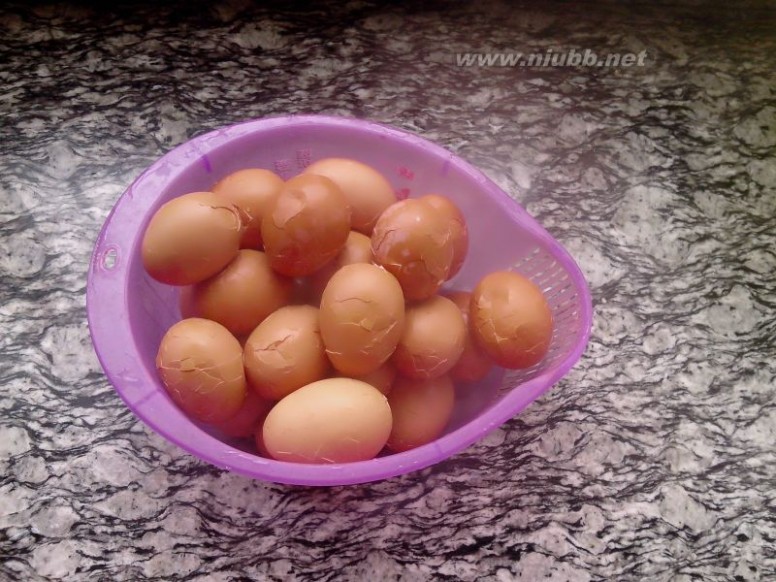 五香茶叶蛋的做法 五香蛋的做法，五香蛋怎么做好吃，五香蛋的家常做法