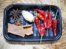 火锅的做法 香辣红油牛肉火锅的做法 在家享受美味香辣牛肉的味道