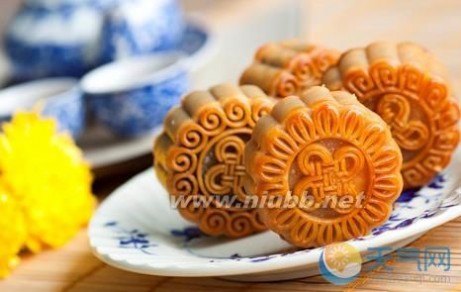 中秋节吃月饼 中秋节为什么要吃月饼 中秋节吃月饼的由来介绍