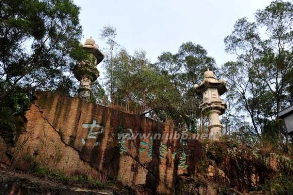 梅山寺 厦门梅山寺：全国最大的缅甸白玉佛像