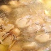 草菇汤 草菇汤,草菇汤的做法,草菇汤的家常做法