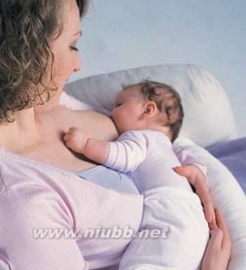巧妙利用哺乳期让胸部更丰满 如何防止产后乳房下垂_喂奶之后乳房下垂