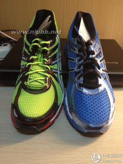 triumph 三双“明星鞋”的横向对比：Saucony 索康尼 Triumph 10 & asics 亚瑟士 GT2000 VS GT2000-2