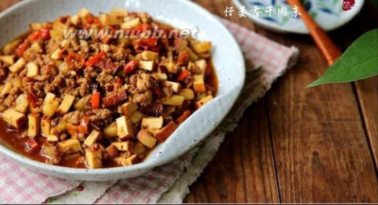 豆腐干炒肉 经典家常小炒菜 仔姜肉末炒香干的做法