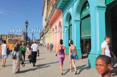 古巴首都 古巴首都哈瓦那 色彩斑驳的热情城市