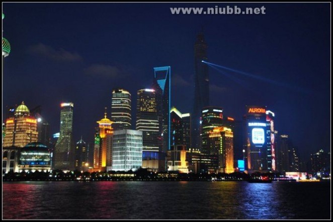 猛拍：大上海新外滩璀璨夜景