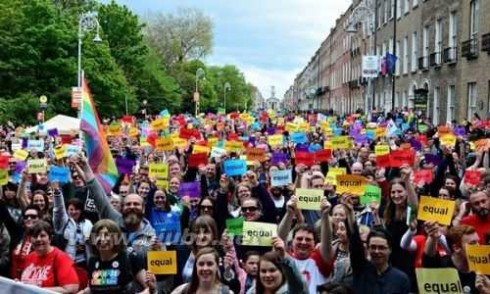 爱尔兰公投 天主教国家爱尔兰全民公投支持同性婚姻合法 系全球首例