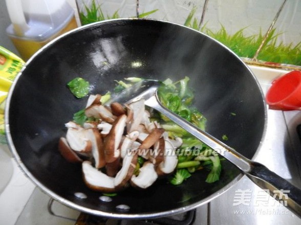炒香菇 油菜炒香菇的做法