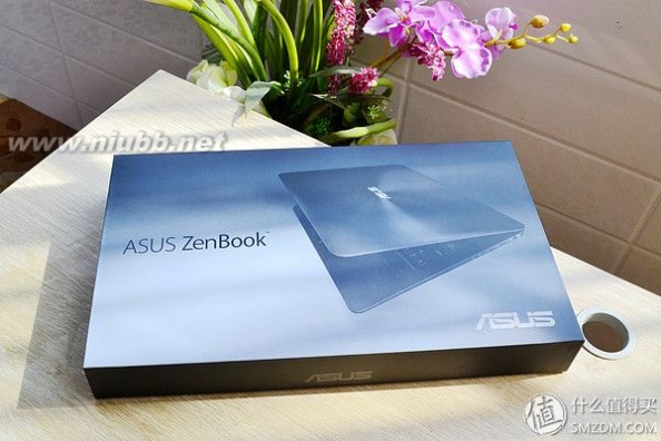 华硕笔记本怎么样啊 比新macbook还薄？华硕 ZenBook U305笔记本电脑评测▼