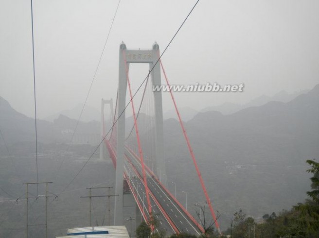 贵州关岭坝陵河大桥建成通车（图片）
