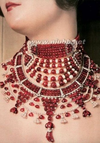 红宝石项链 红宝石项链如何正确搭配 红宝石项链佩戴禁忌