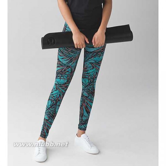 瑜伽裤 走进超模更衣室，最值得入手的专业瑜伽裤