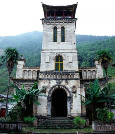 云南茨中天主教堂图片