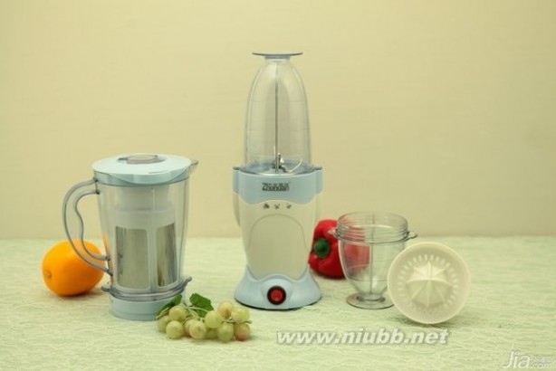 榨汁机的用法 厨房电器榨汁机的特点和使用注意事项