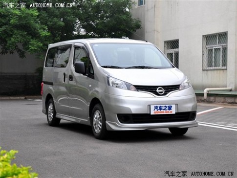 日产郑州日产日产NV2002012款 1.6L 232座 尊雅型