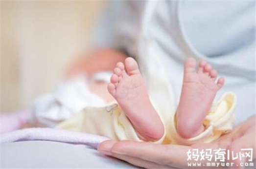 十个月的宝宝发育标准 宝宝十个月身高该多少 家长须知十个月的宝宝发育标准
