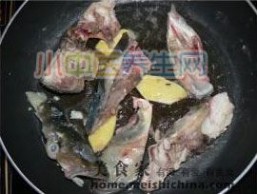 【美食家主题赛--第一季】鱼头豆腐汤_鱼头豆腐汤的做法