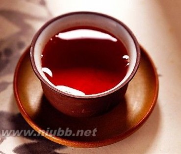喝红茶的好处 红茶有什么功效与禁忌 喝红茶的好处和坏处