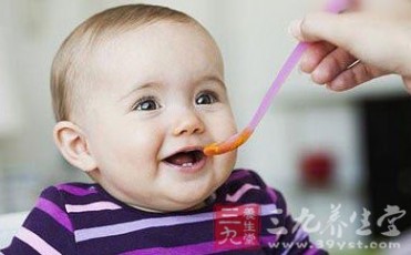 宝宝几个月长牙 宝宝几个月长牙 宝宝第一次长牙怎么办
