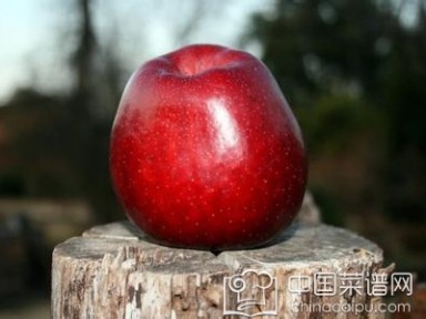 苹果是酸性还是碱性 苹果是酸性还是碱性 吃起来酸酸的苹果竟然是碱性