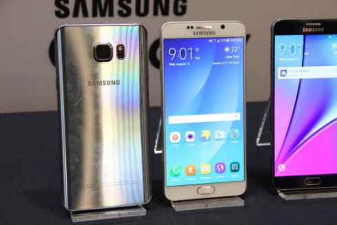 三星S6 edge+与Galaxy Note5新品发布会真机图及情况对比