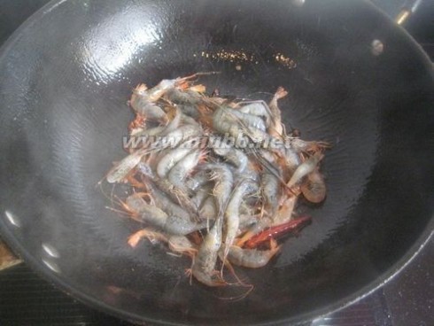 炒河虾 香辣炒河虾的做法，香辣炒河虾怎么做好吃，香辣炒河虾的家常做法